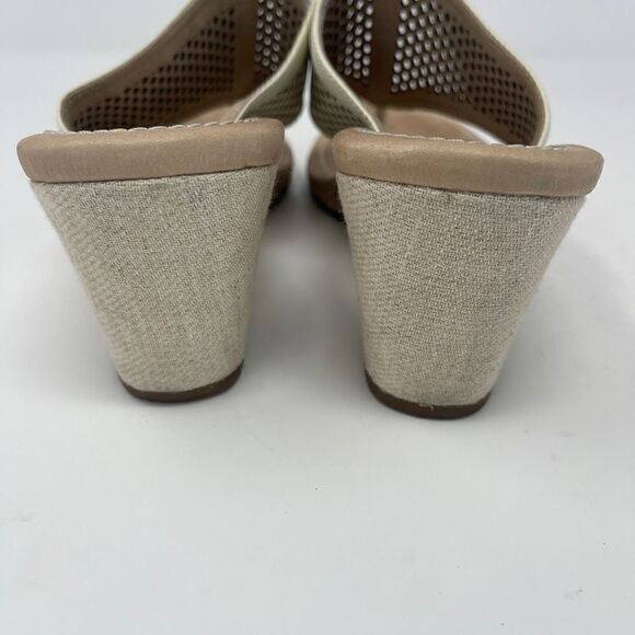 Ugg Women's Solena Slip-On Perforated Wedge Sandals Cream Size 10 - Picture 3 of 6